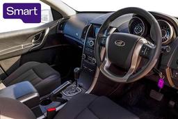 2020 Mahindra XUV500