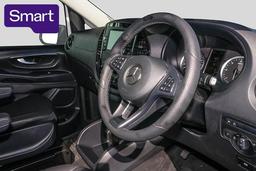 2022 Mercedes-Benz Valente