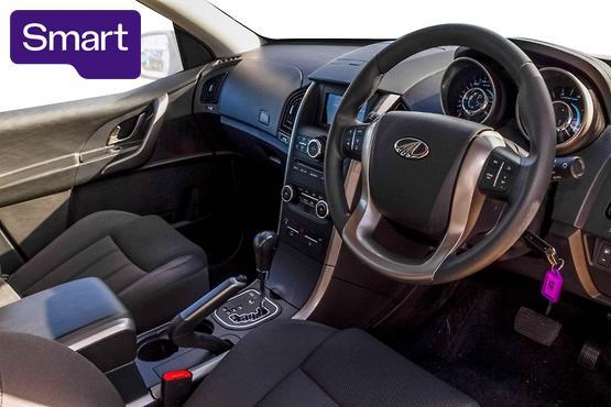 2020 Mahindra XUV500